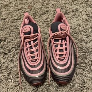 Nike Airmax 97 size 5Y (women’s 6.5)